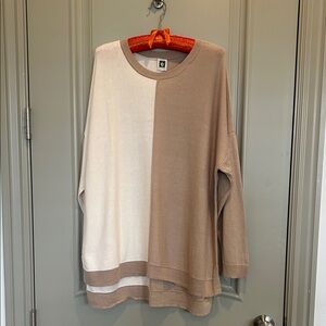 Anne Klein Cream and Tan Crew Neck Sweater